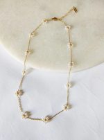 Daisy Flower Bead Necklace - Image 3