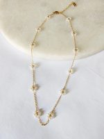 Daisy Flower Bead Necklace - Image 2