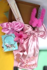 Pink Luxe Hamper – Hair Accessories & Jewellery Hamper Gift Box - Image 4