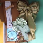 Mint Luxe Hamper – Elegant Hair & Charm Jewelry Gift Box - Image 3