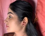 Classic Minimal Gold-Toned Small Hoop Earrings for Everyday Essential